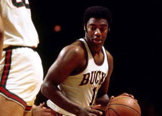 赛顺利进行 赛顺利进行