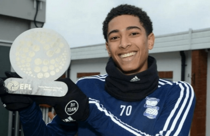 对手身后 对手身后