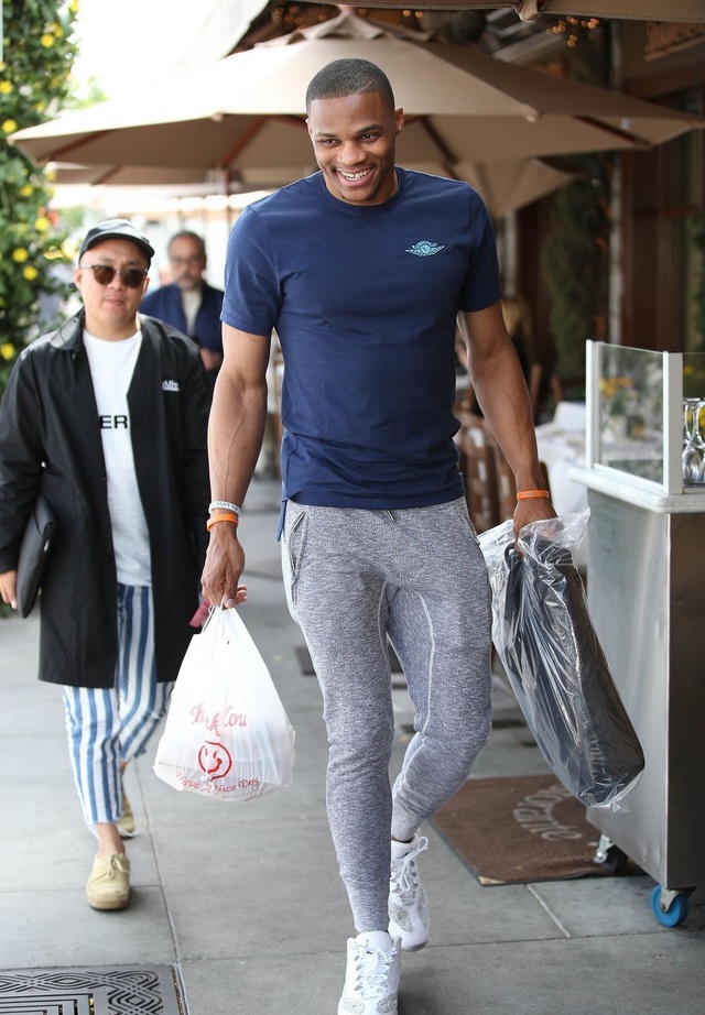 高位策应与 高位策应与